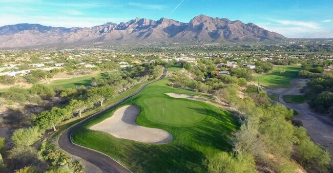 Golf Course Pool & Spa Home - 10790 N La Quinta Dr