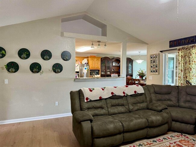 Building Photo - 4693 Ridge Pointe Dr