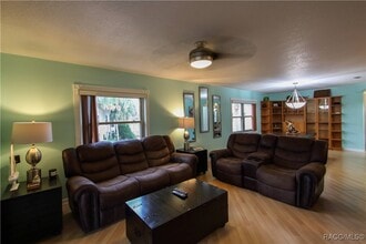 Building Photo - 364 NW 14th Pl