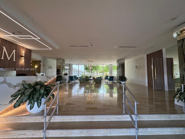 Foto del edificio - 4747 Collins Ave