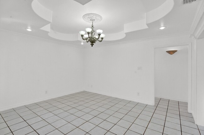 Building Photo - 3 Bed 3 Bath Home in the Laredo's Northside Primavera Subdivision! Available Now!