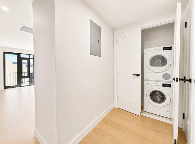 Foto del edificio - 1785 215th St - APT 10B