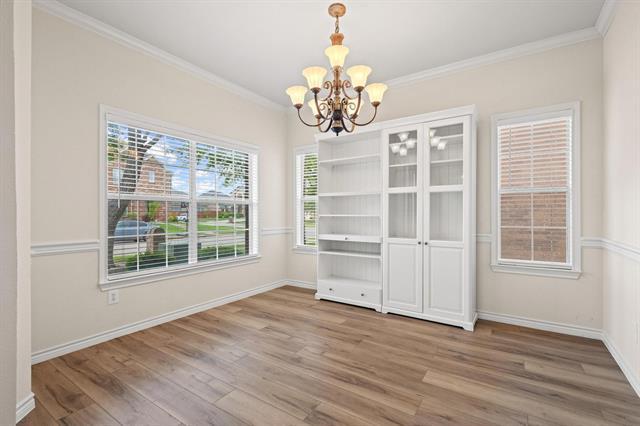 Building Photo - 689 Bonham Dr