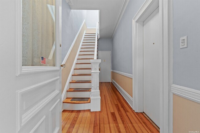 Foto del edificio - 18-18 Linden St