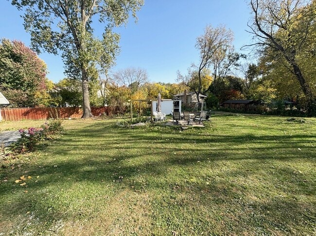 Building Photo - 4440 Hamline Ave N