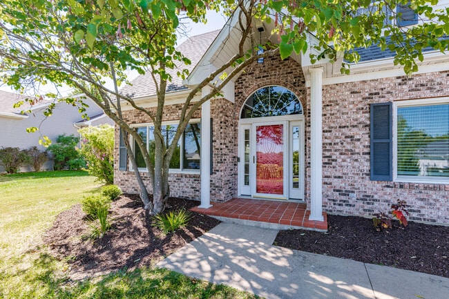 Building Photo - 1805 Mills Dr