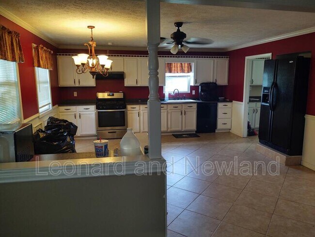 Foto del edificio - 17372 Leatherwood Rd