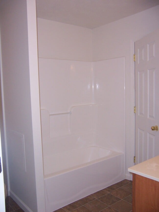 Building Photo - 301 Tavern Ter