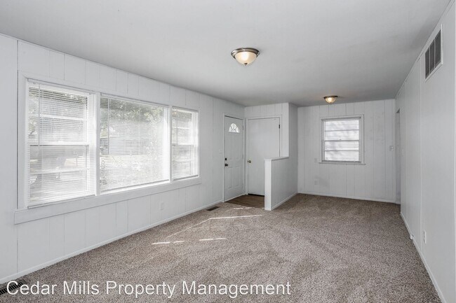 Building Photo - 3 br, 1 bath House - 1624 E. Denver Dr.