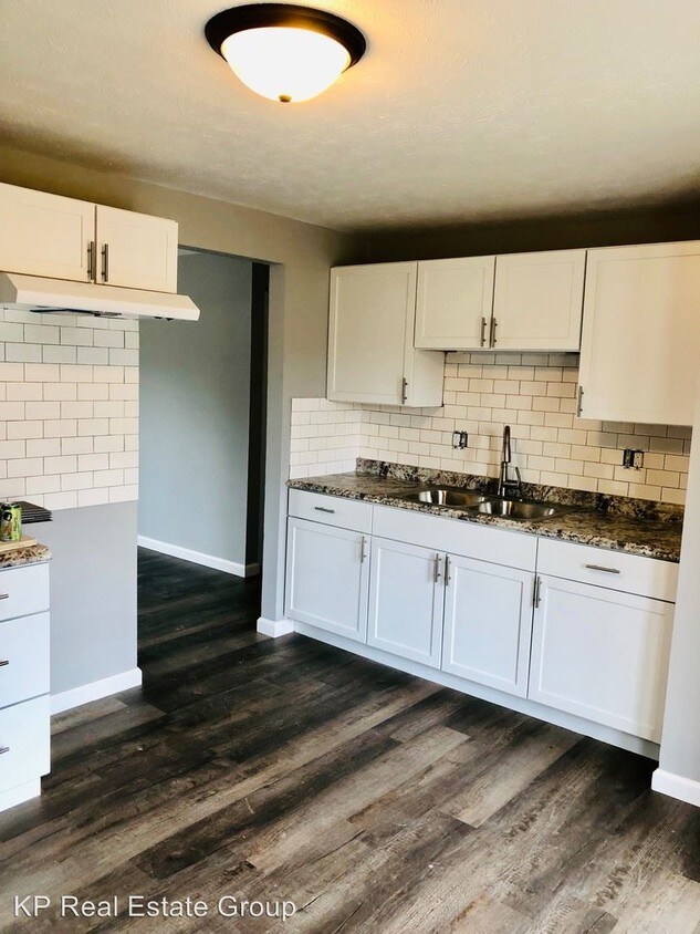 Primary Photo - 3 br, 1 bath House - 4080 Clabber Rd.