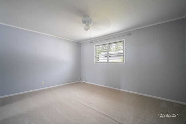 Building Photo - 3 bd / 1.5 ba Condo at Waiau Gardens Kai E