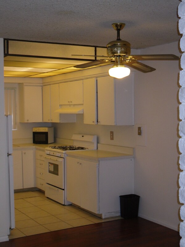 Foto del edificio - 810 E Washington Ave