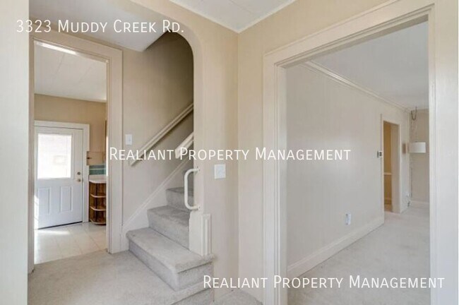 Foto del edificio - 3323 Muddy Creek Rd