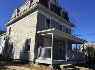 Building Photo - 176 east main st