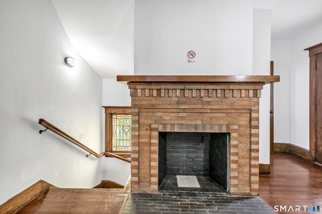 Foto del edificio - 66 Brownell St