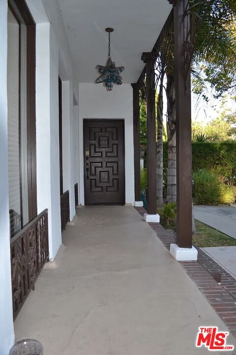 Foto del edificio - 6367 W 6th St