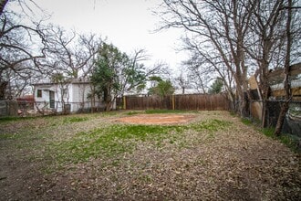 Building Photo - 1727 Nolan St