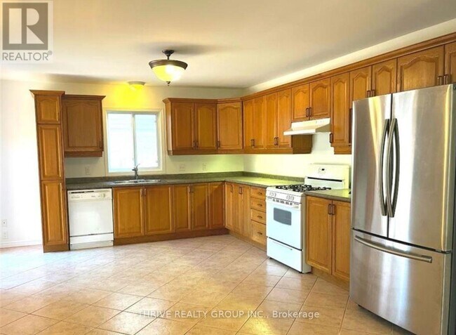 Building Photo - 1274 Nicole Ave