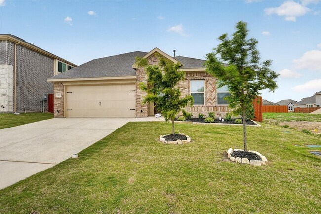 Building Photo - 925 Creekhollow Dr