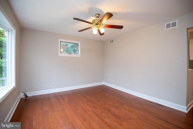 Foto del edificio - 839 Clifton Ave