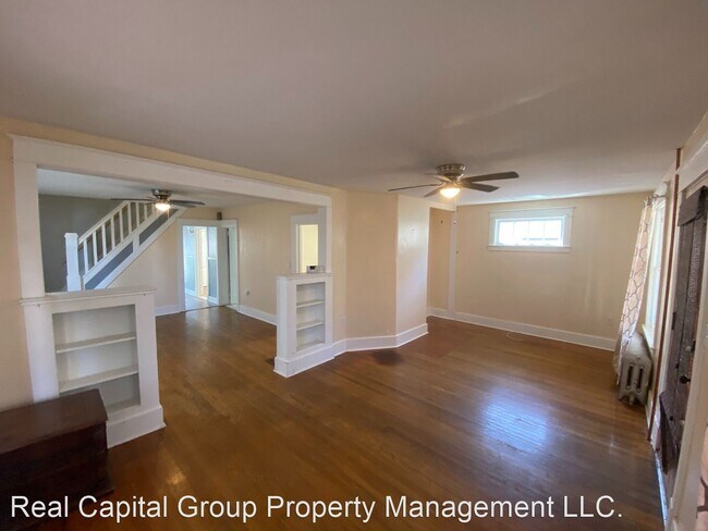 Building Photo - 4 br, 1 bath House - 215 5th St
