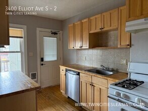 Building Photo - 3400 Elliot Ave