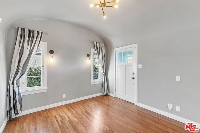 Foto del edificio - 2630 S Bedford St