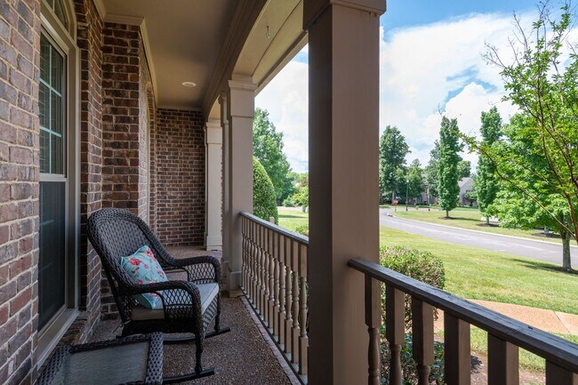 Foto del edificio - Gorgeous Home in Brentwood! 6 Month Lease