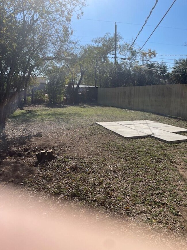 Foto del edificio - 3536 S Littlejohn Ave