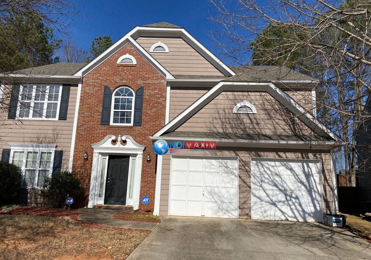 Primary Photo - Spacious 2-story house in the BROOKWOOD cl...