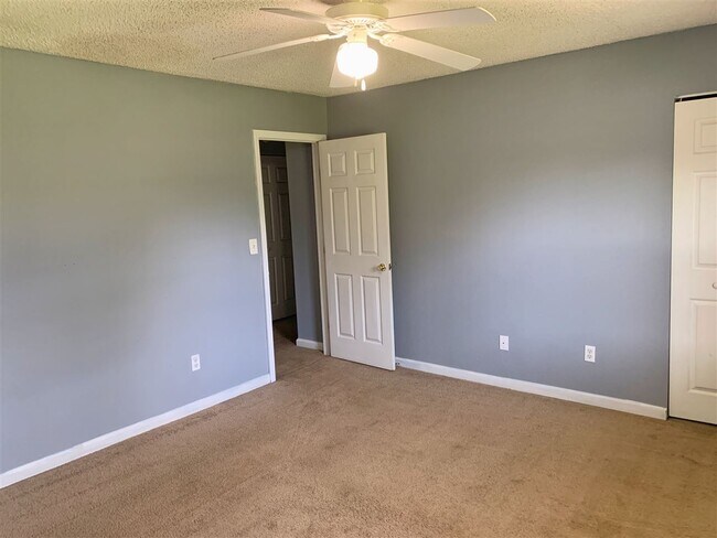 Foto del edificio - 4420 Carter Rd