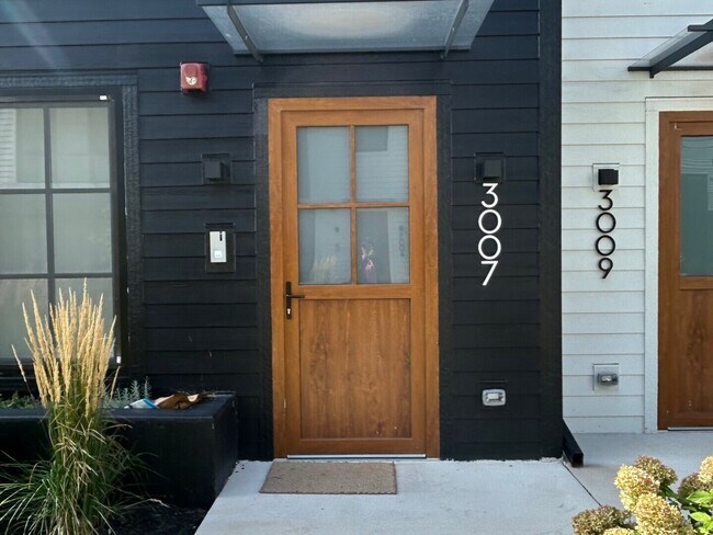 Foto del edificio - 3007 Birch Ln