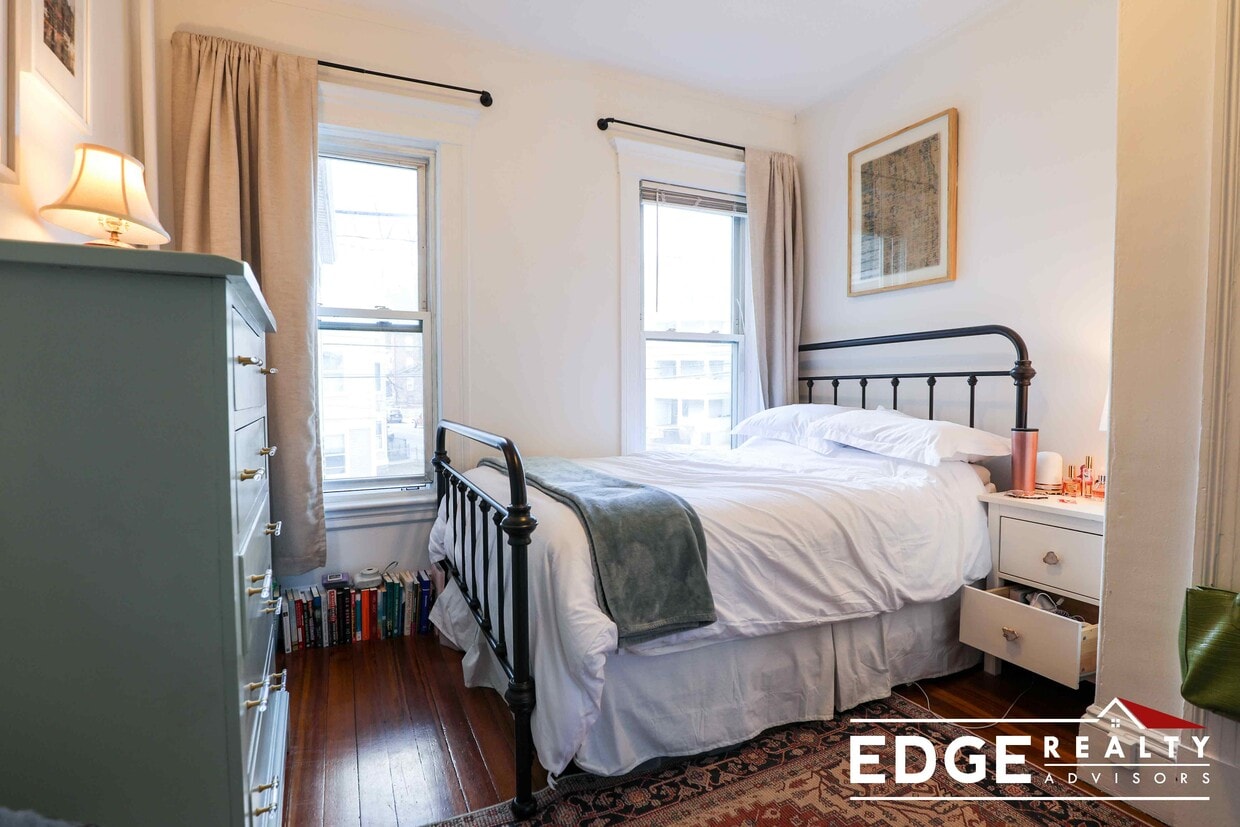 Foto principal - 324 Faneuil St