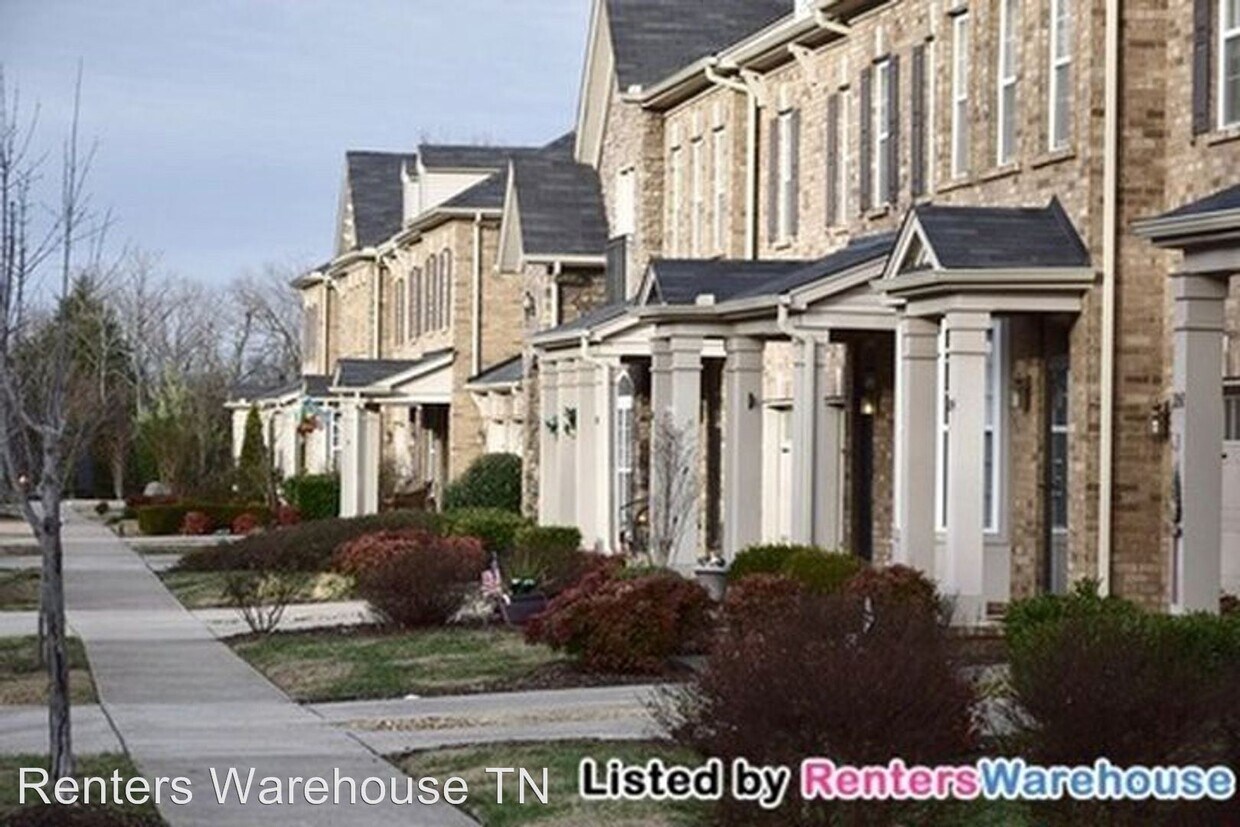 Primary Photo - 2044 Traemoor Village Dr