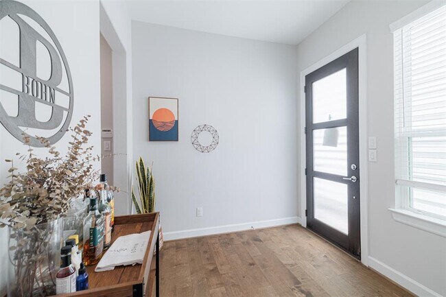 Foto del edificio - 3810 Olde Bourbon Ln
