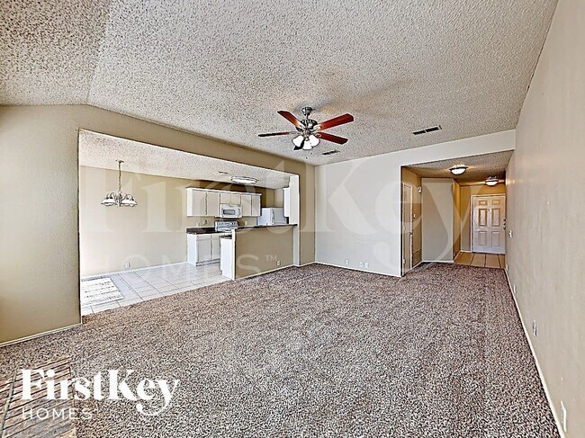 Foto del edificio - 208 Amber Ridge Dr