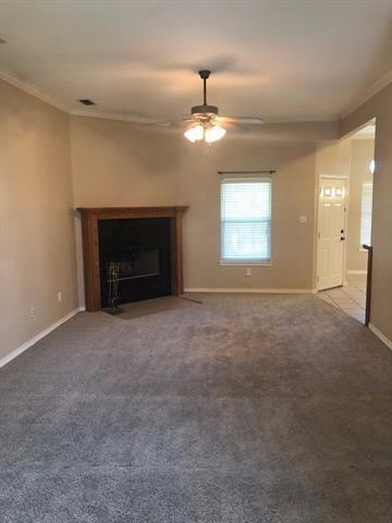 Foto del edificio - 3209 White Oaks Dr