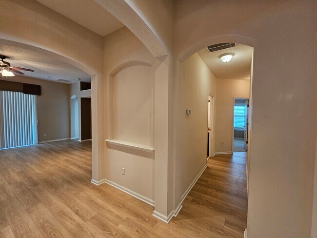 Building Photo - 445 Casa Sevilla Ave