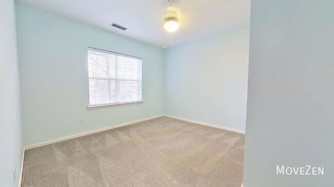 Foto del edificio - 5434 Dockery Dr Charlotte, NC 28209 Centra...