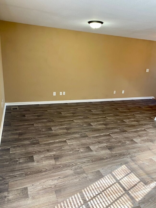 Building Photo - Everything You Need. All Right Here!!!!