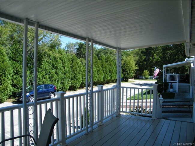 Building Photo - 176 Brighton Rd
