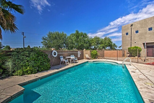 Foto del edificio - 4128 N Thurston Ln