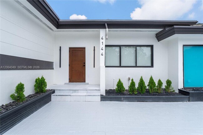 Foto del edificio - 4144 Alton Rd