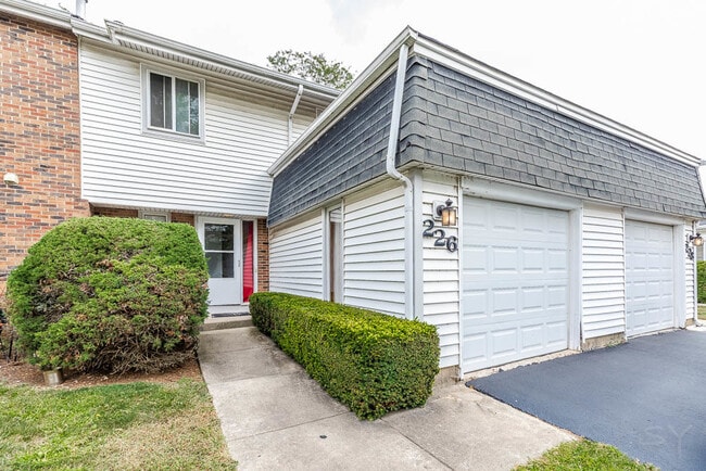 Building Photo - 226 Walker Dr