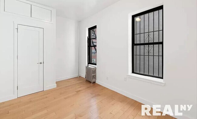 Building Photo - 206 Rivington Street