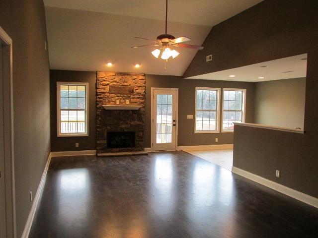 Sala de estar - 1188 Meachem Dr