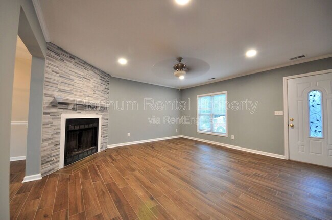 Foto del edificio - 3572 Kennesaw Station Dr
