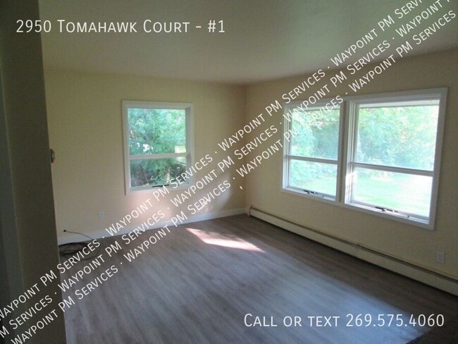 Foto del edificio - 2950 Tomahawk Ct