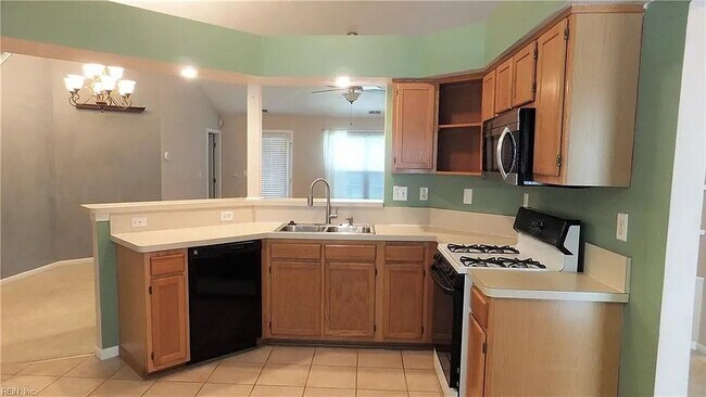 Foto del edificio - 210 Rose Ash Way