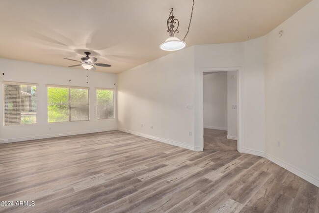 Building Photo - 5450 E Deer Valley Dr